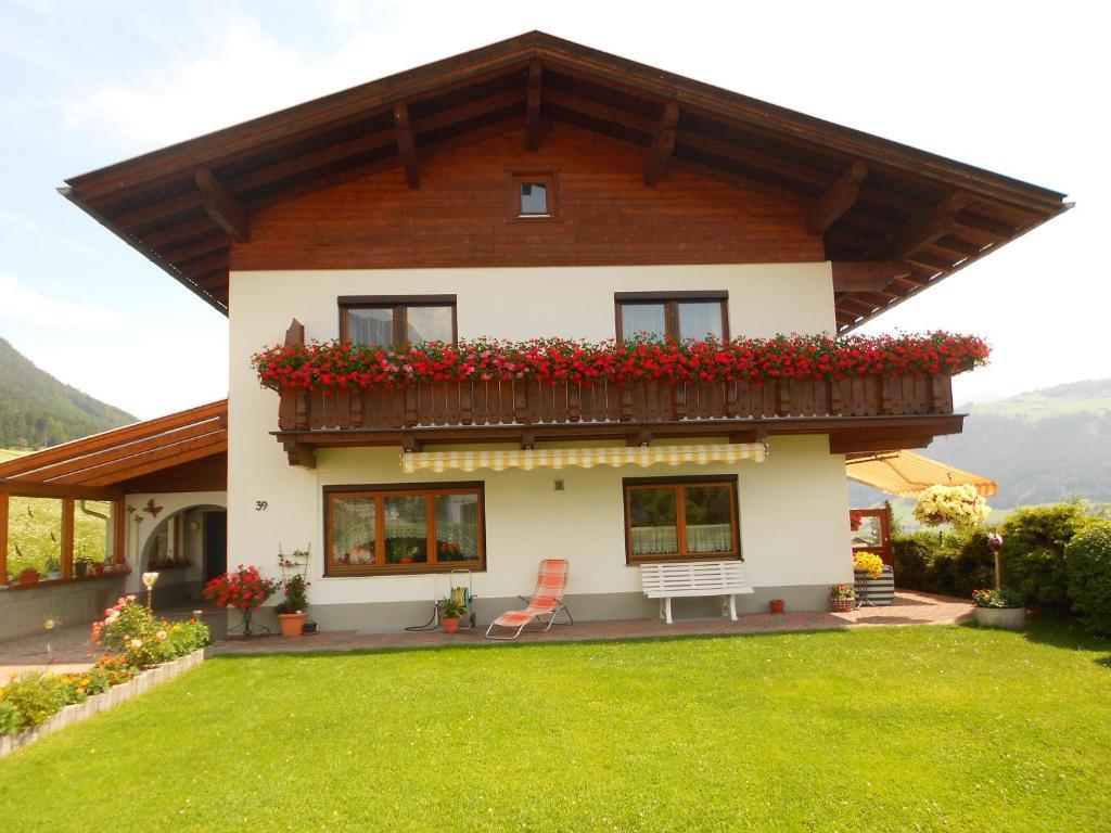 Haus Leitgeb Telfes im Stubai Exterior photo